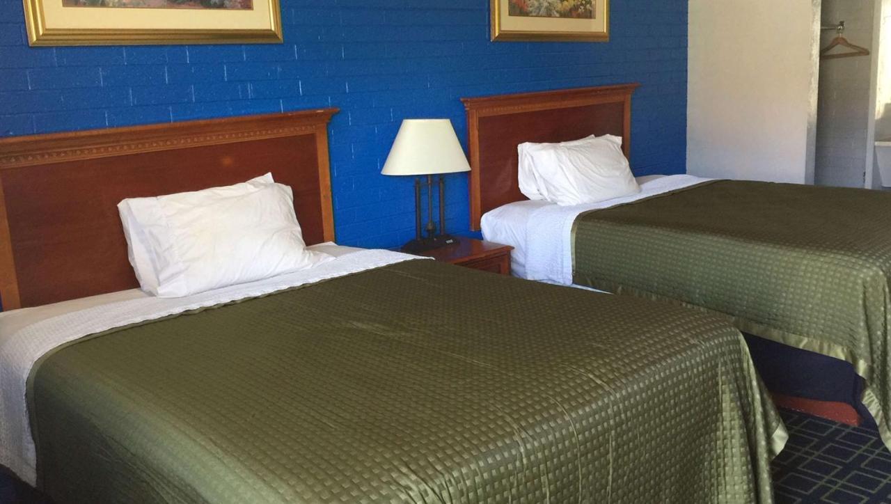 Trade Winds Inn Clinton Esterno foto